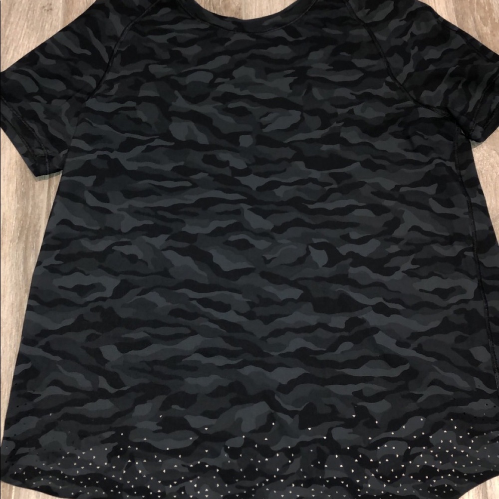 Lululemon top!